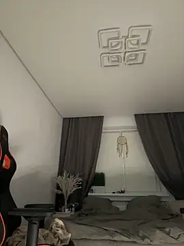 Bastet online show from 12-25-24, 01:20