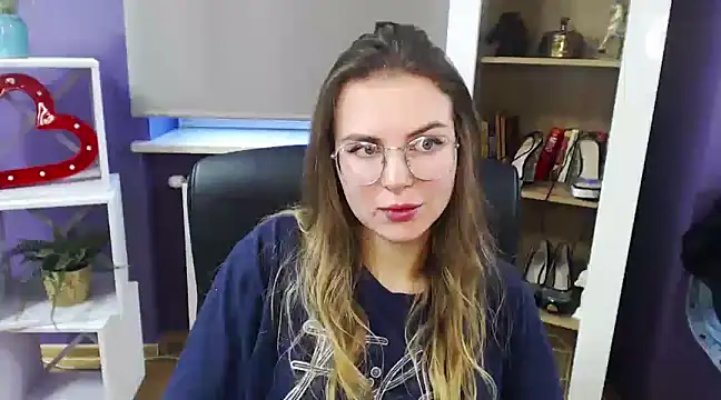Zoey Erotic online show from 12-22-24, 10:28