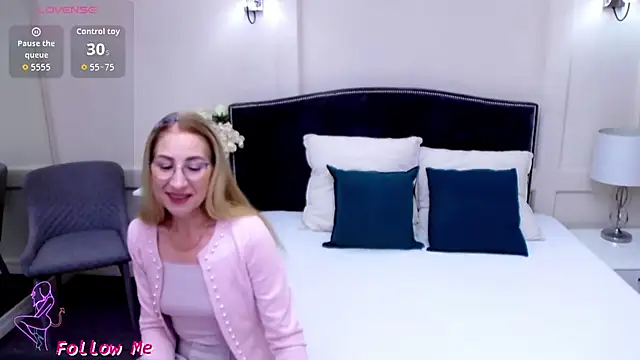 FoxyRamona online show from 07-07-26, 06:47