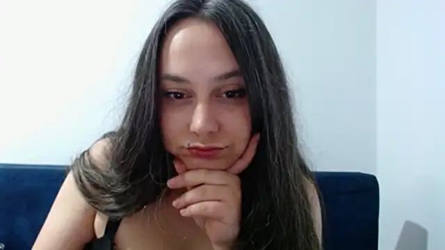 Snapshot of Sara94live chatting on 04-21-26, 03:02 Sara94live online show from 04-21-26, 03:02