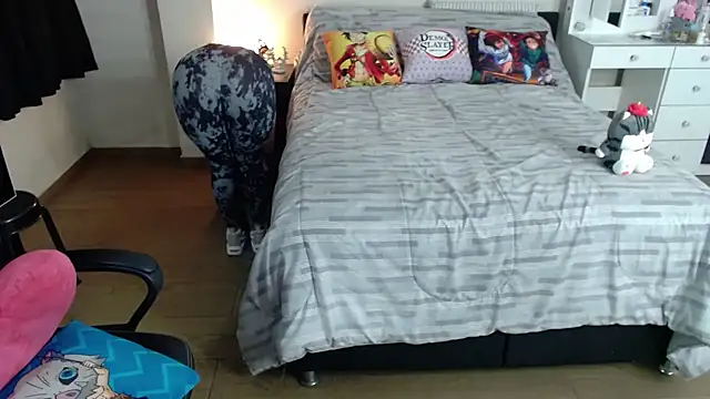 kittykat18x online show from 10-26-25, 01:44