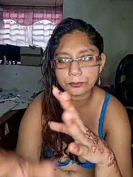 Snapshot of Sivanija_21 chatting on 02-07-25, 01:11 Sivanija 21 online show from 02-07-25, 01:11