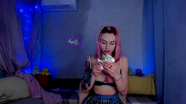 LickLizzy online show from 03-20-25, 12:08