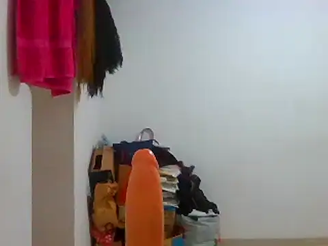 Aishamara online show from 02-17-25, 01:32