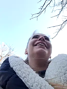 Keli Jessi online show from 01-04-25, 01:10