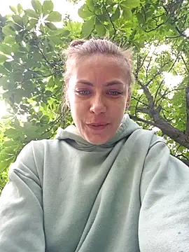 Keli Jessi online show from 05-19-26, 01:28