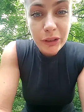Keli Jessi online show from 07-19-26, 04:11