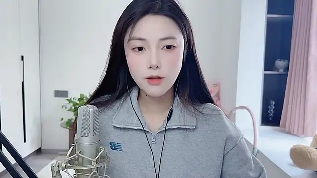 HaagenDazs  online show from 12-04-24, 05:27