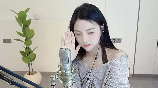 HaagenDazs  online show from 03-06-25, 01:16