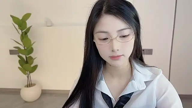 HaagenDazs  online show from 03-17-25, 01:03