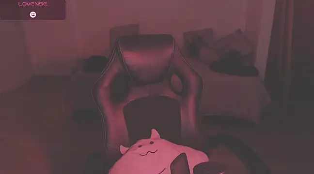 Snapshot of modjo_ chatting on 12-29-24, 06:14 modjo  online show from 12-29-24, 06:14