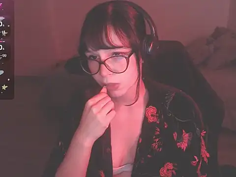 Snapshot of modjo_ chatting on 02-04-25, 03:11 modjo  online show from 02-04-25, 03:11