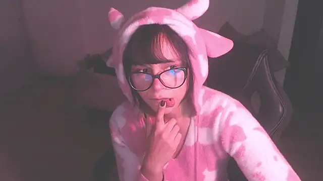 Snapshot of modjo_ chatting on 10-07-25, 04:53 modjo  online show from 10-07-25, 04:53