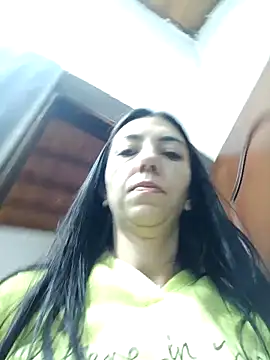 LunaZambrano online show from 11-07-25, 12:27