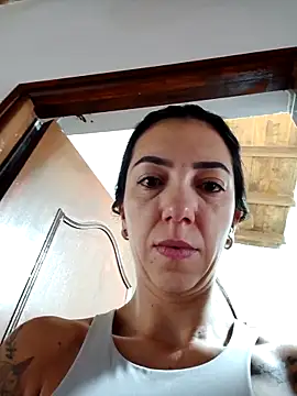 LunaZambrano online show from 11-30-25, 04:11