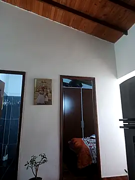 LunaZambrano online show from 03-23-26, 04:11