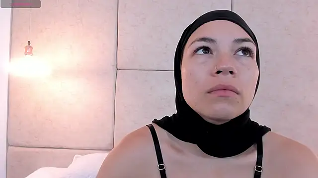 aisha vs online show from 12-22-25, 12:35