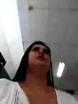 keilymadam online show from 12-18-24, 04:49