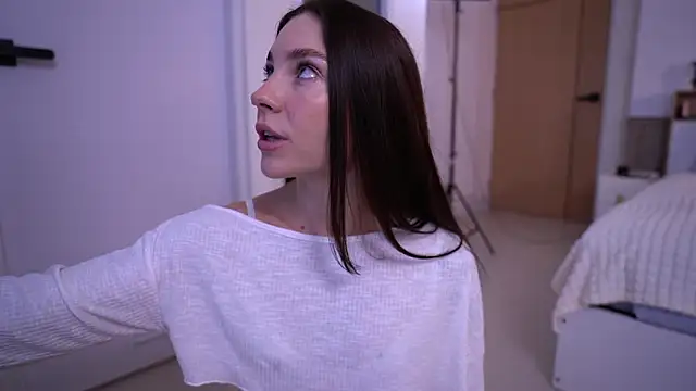 Snapshot of Cute_Foxy@xh chatting on 02-20-26, 01:24 Cute Foxyxh online show from 02-20-26, 01:24