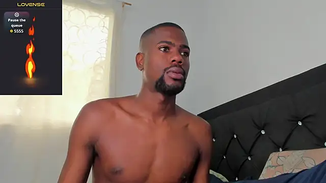 Snapshot of santi_brown chatting on 12-02-25, 07:53 santi brown online show from 12-02-25, 07:53