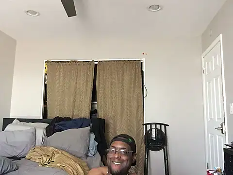 Londonfrotadejr online show from 03-18-25, 04:04