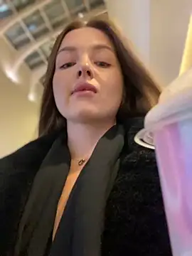 KrisMagnoly online show from 11-08-25, 04:40