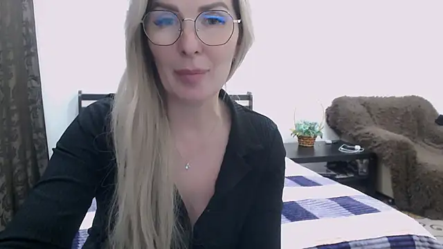 sensualEmilia online show from 03-22-25, 07:31