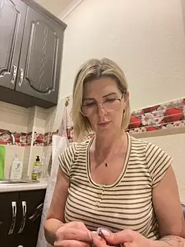 sensualEmilia online show from 04-03-26, 07:01