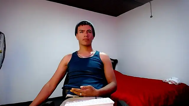 Snapshot of Deiby_casas chatting on 01-03-25, 03:16 Deiby casas online show from 01-03-25, 03:16