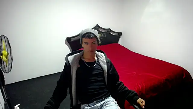 Snapshot of Deiby_casas chatting on 01-04-25, 08:06 Deiby casas online show from 01-04-25, 08:06