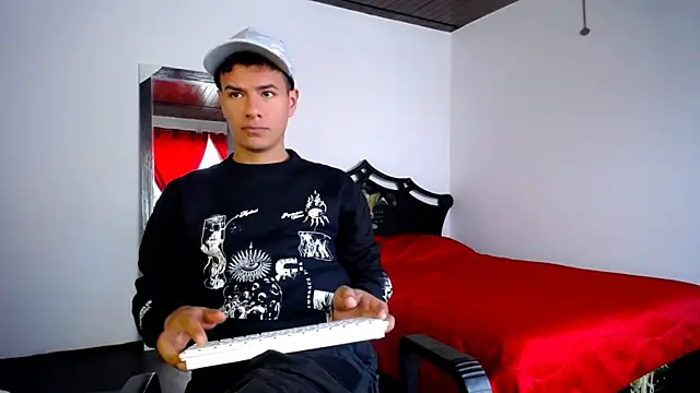 Snapshot of Deiby_casas chatting on 01-14-25, 02:00 Deiby casas online show from 01-14-25, 02:00