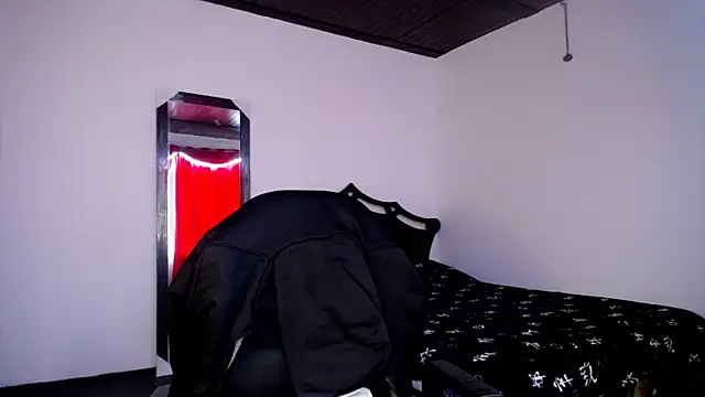 Snapshot of Deiby_casas chatting on 01-25-25, 10:50 Deiby casas online show from 01-25-25, 10:50