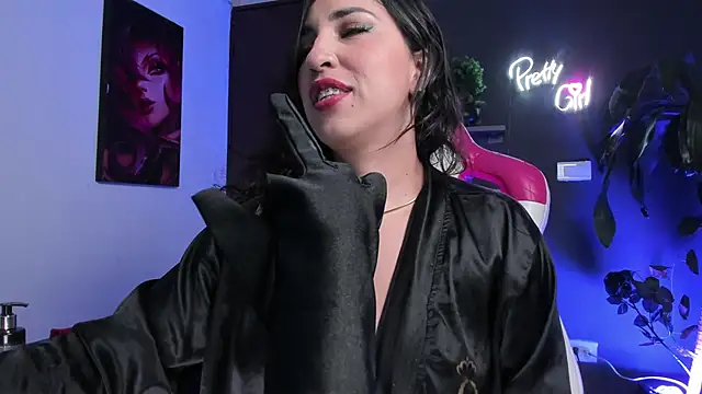 Katiehill 1 online show from 12-13-25, 07:53