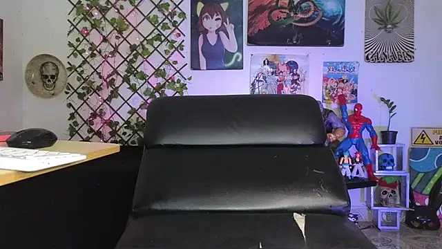 chirlleyy online show from 12-20-25, 12:12