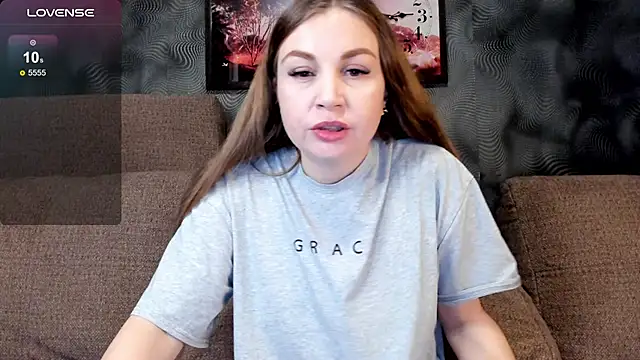 CassieMils online show from 01-11-26, 01:38