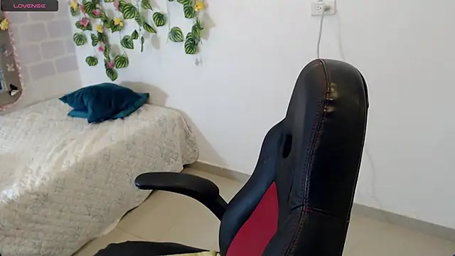 tania sweet   online show from 03-14-25, 03:47