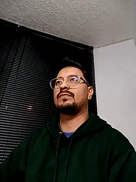 DaviidEvans  online show from 12-29-24, 07:06