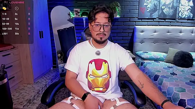 DaviidEvans  online show from 03-29-26, 04:18