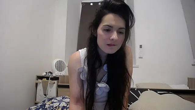 desirmiss1 online show from 02-16-25, 02:00