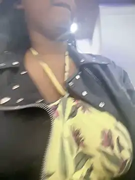 Tayra Siny online show from 02-12-25, 01:37