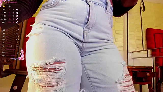 Tayra Siny online show from 10-10-25, 04:55