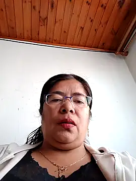 Snapshot of __valentina18 chatting on 12-11-24, 01:06   valentina18 online show from 12-11-24, 01:06