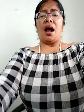 Snapshot of __valentina18 chatting on 02-12-25, 01:16   valentina18 online show from 02-12-25, 01:16