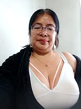 Snapshot of __valentina18 chatting on 02-20-25, 01:08   valentina18 online show from 02-20-25, 01:08