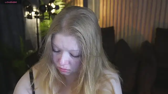 Tinker Belll online show from 04-13-26, 07:41