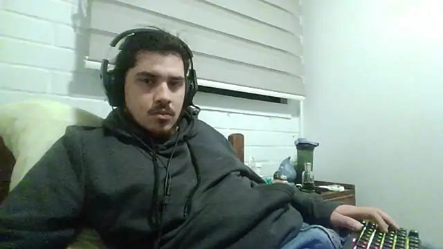 hung weeb online show from 04-14-26, 01:55