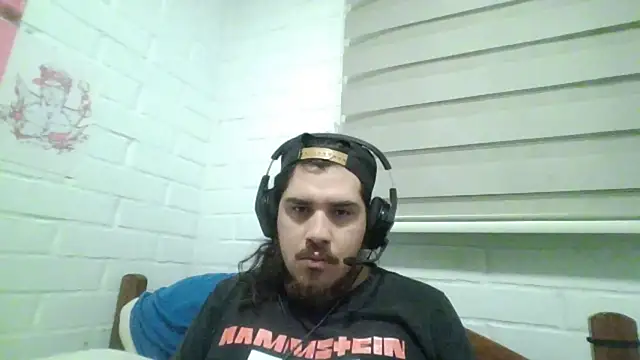 hung weeb online show from 04-20-26, 03:42