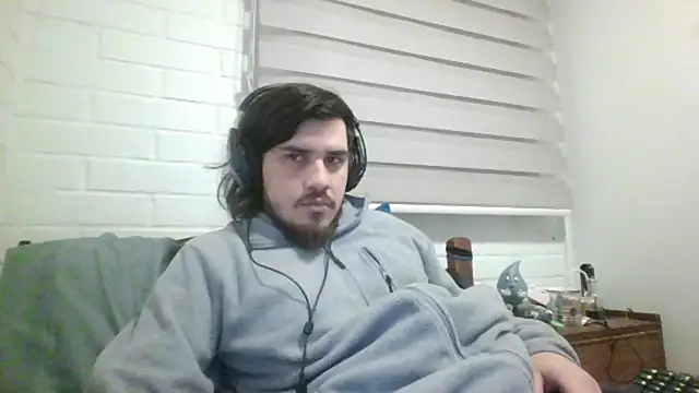 Snapshot of hung_weeb chatting on 08-03-26, 02:32 hung weeb online show from 08-03-26, 02:32