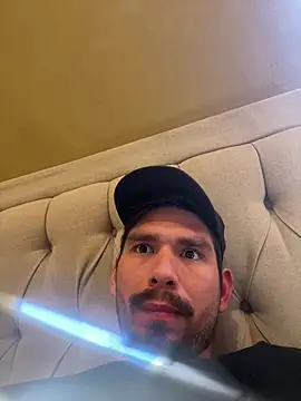 Tomthelong online show from 03-12-25, 09:56