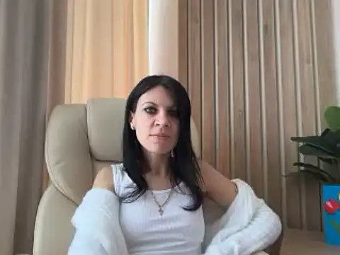 Snapshot of InjaAtHome chatting on 05-02-26, 06:29 InjaAtHome online show from 05-02-26, 06:29